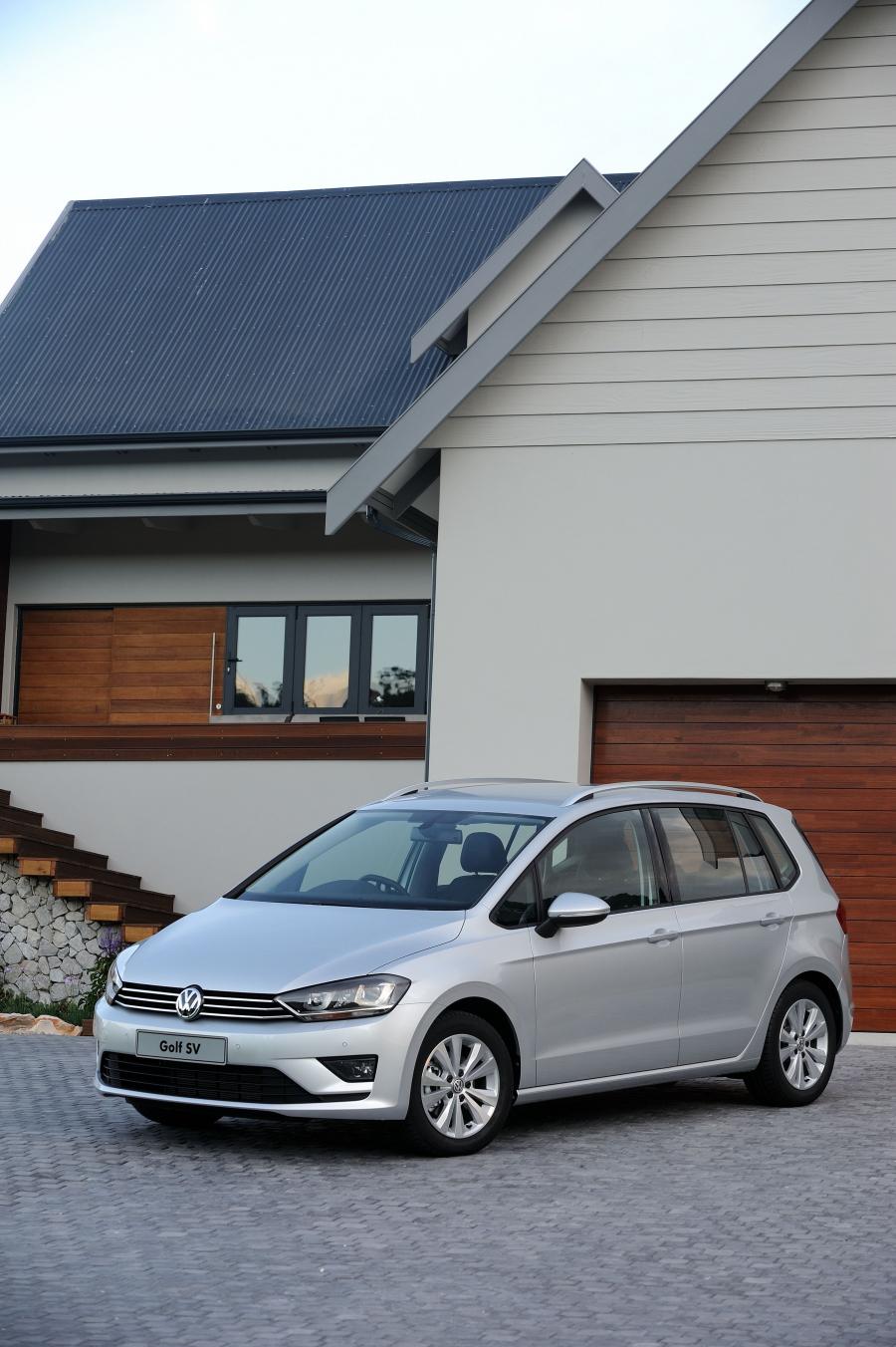  Volkswagen Golf SV 2015 года  (ZA) (фото 10 из 19)